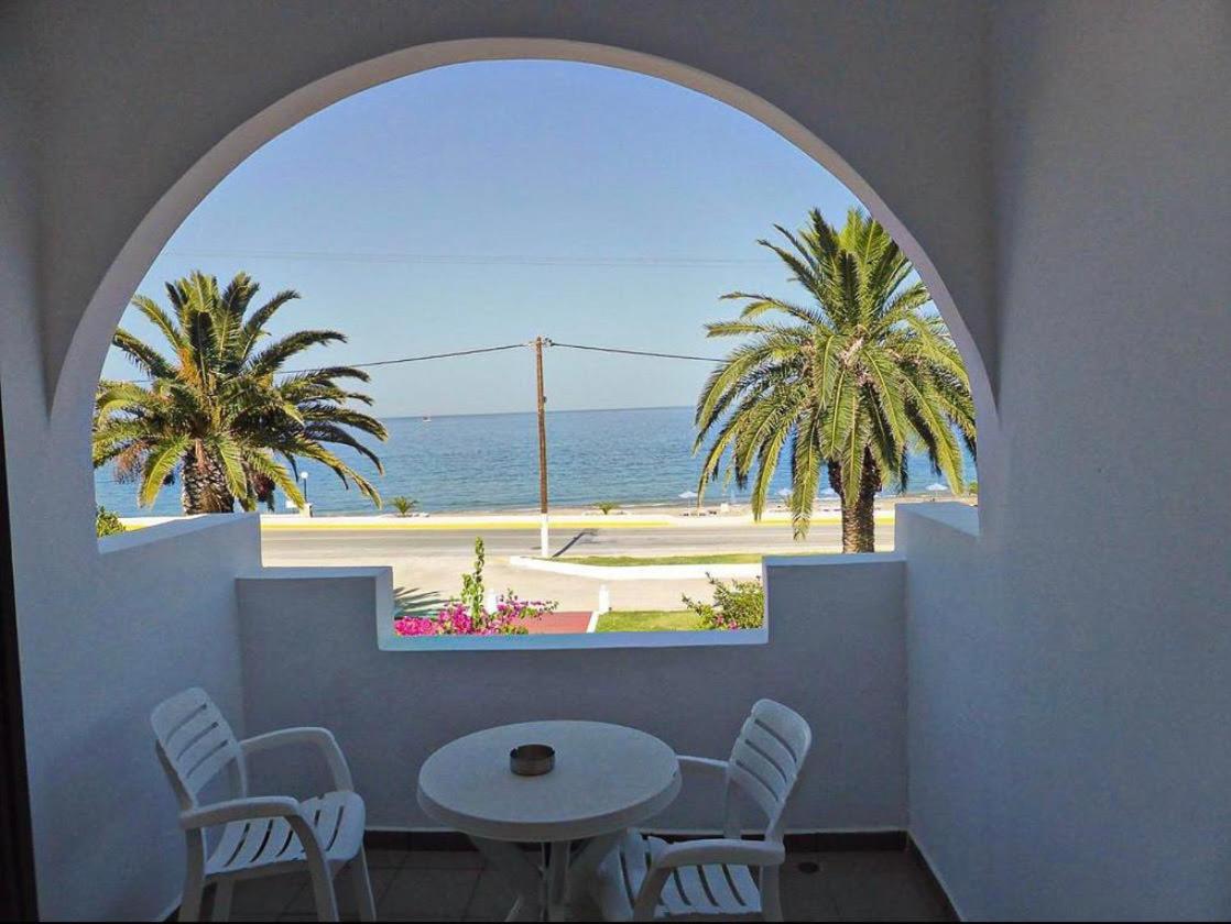 Mediterranean Hotel カルパトス エクステリア 写真